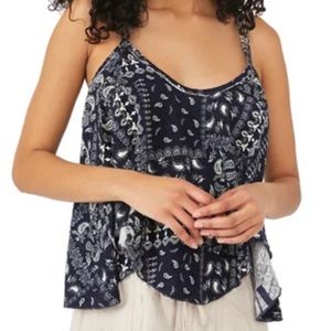 FREE PEOPLE NWT - floral cotton flowy navy and white tank top size S or M.